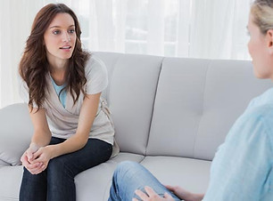 shutterstock_155790596_woman_psychologis