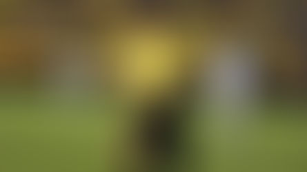 Dinenno abriría en el once titular de Barcelona