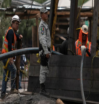 Siguen Atrapados Mineros Accidentados en Coahuila; Podrían Estar Vivos
