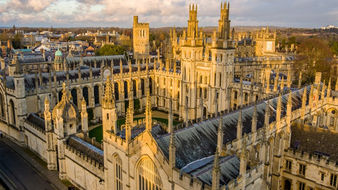 Vacuna de Astra Zéneca y la Universidad de Oxford, se perfila como la más viable contra el Covid-19