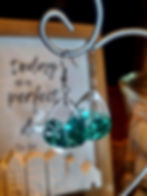 Boucles d'oreilles en résine "Goutte émeraude"