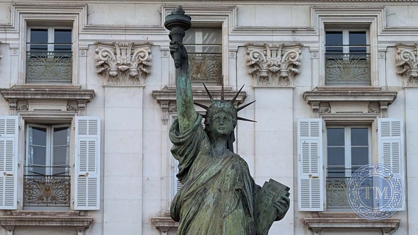 Miniature version of Statue of Liberty in Nice France