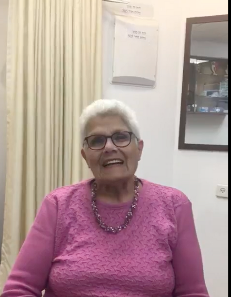 רותי שלושה שבועות לאחר החלפת ברך