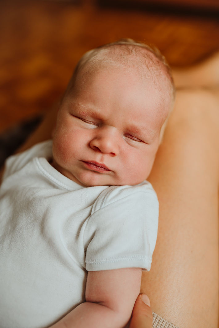 Sesja noworodkowa w domu Warszawa