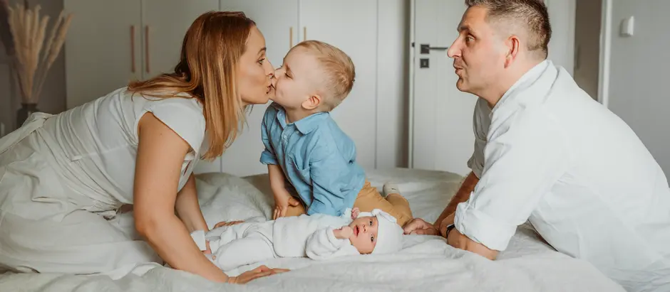 Sesja noworodkowa w domu – czy naprawdę trzeba mieć idealne mieszkanie?