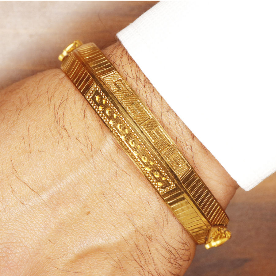 Image src- https://standtouchjewellery.com/