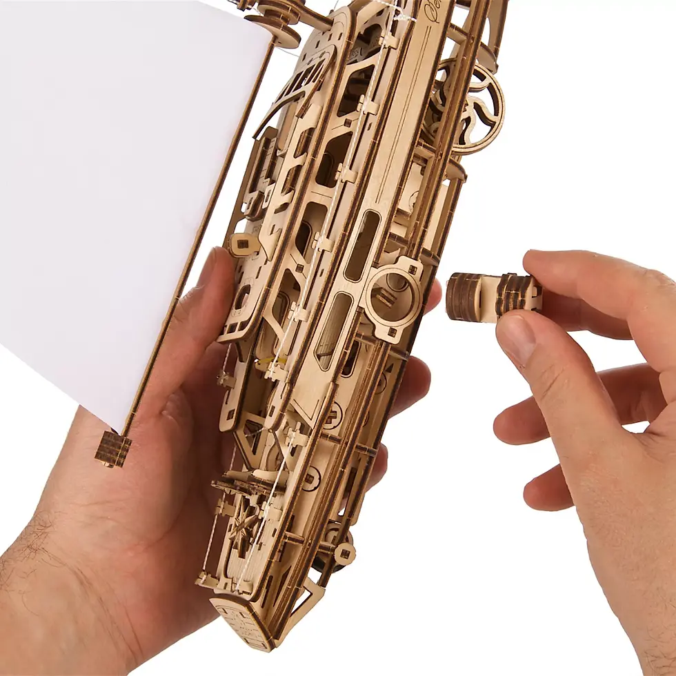 Miniature : DIY voilier, maquette voilier en bois, maquette UGEARS, jouet en bois, jouets de léa