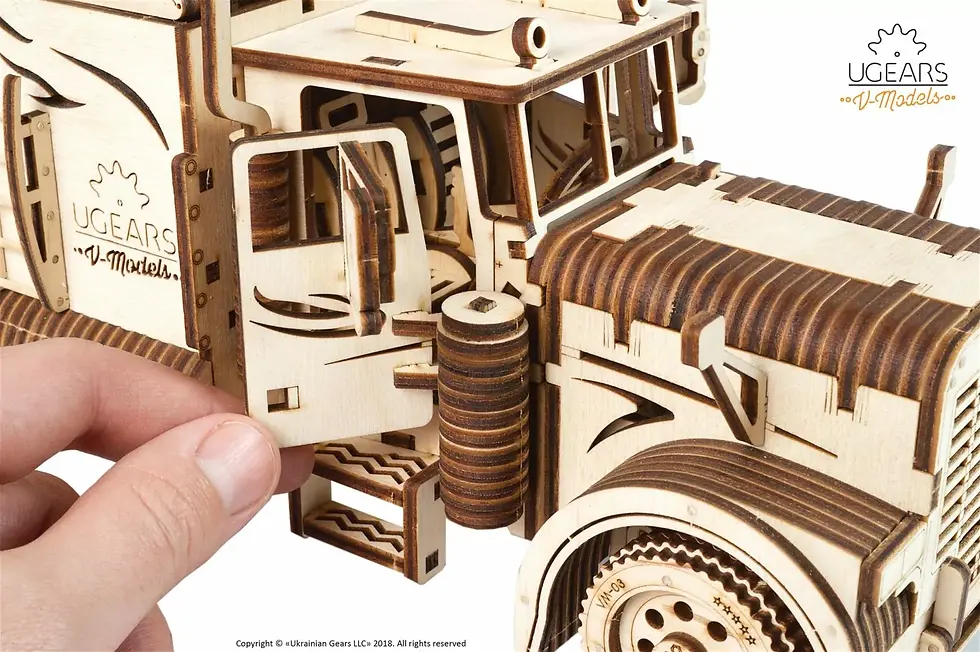 Miniature : DIY poids lourds, maquette poids lourds en bois, maquette UGEARS, jouet en bois, jouets de léa