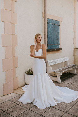 Cizzy Bridal Satin Fitted Mermaid Wedding Dress CZ03