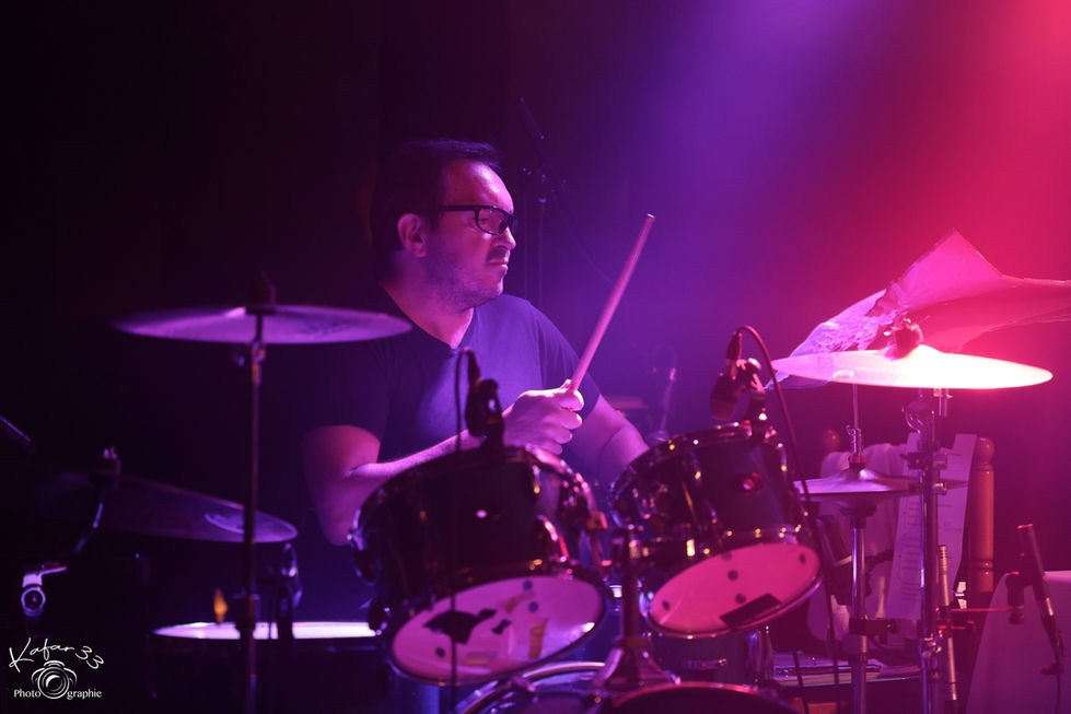 BLACKTONG PORTRAIT BATTEUR PINK À LA ROCK SCHOOL BARBEY