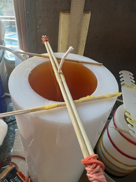 Kerzenproduktion in der Imkerei