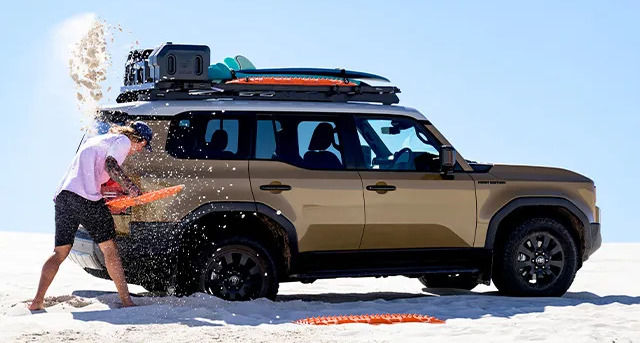 Land Cruiser "Prado" 250 Bogged On The Beach