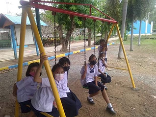 LINE_ALBUM_รร.บ้านหัวตะพาน_220322_7.jpg