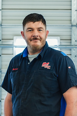 AA Auto & Air Conditioning & Lube Too professional mechanic in Albuquerque