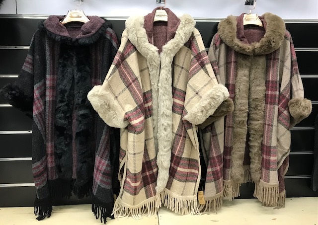 Thumbnail: Women Winter Checker Poncho #PO-7323