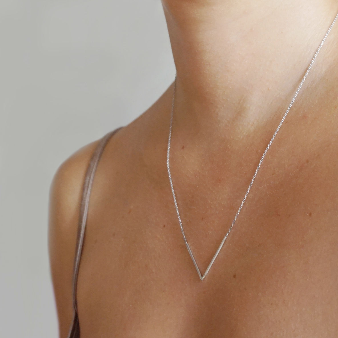 V shape necklace in sterling silver