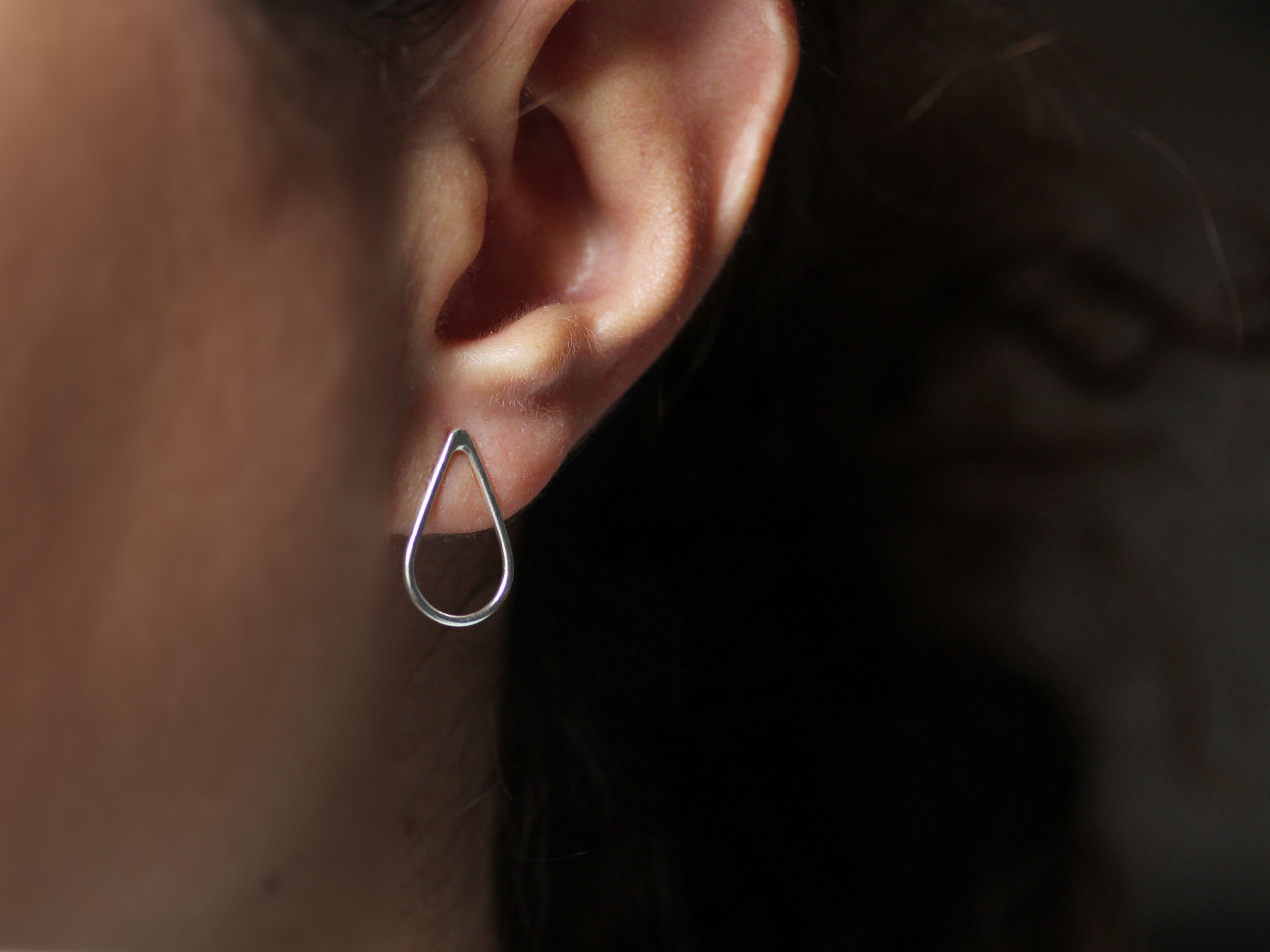 Orecchino a goccia in argento 925