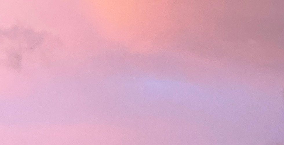 Różowe niebo zachodu słońca