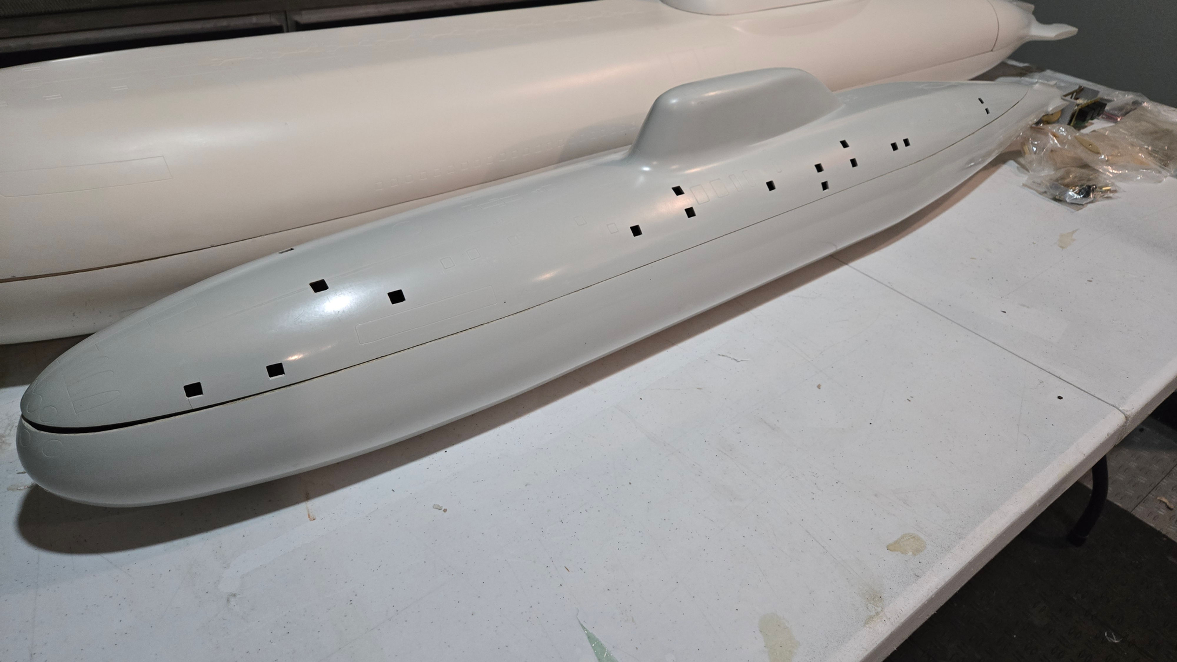 1:90 Scale Engel Akula RC Hull and Running Gear