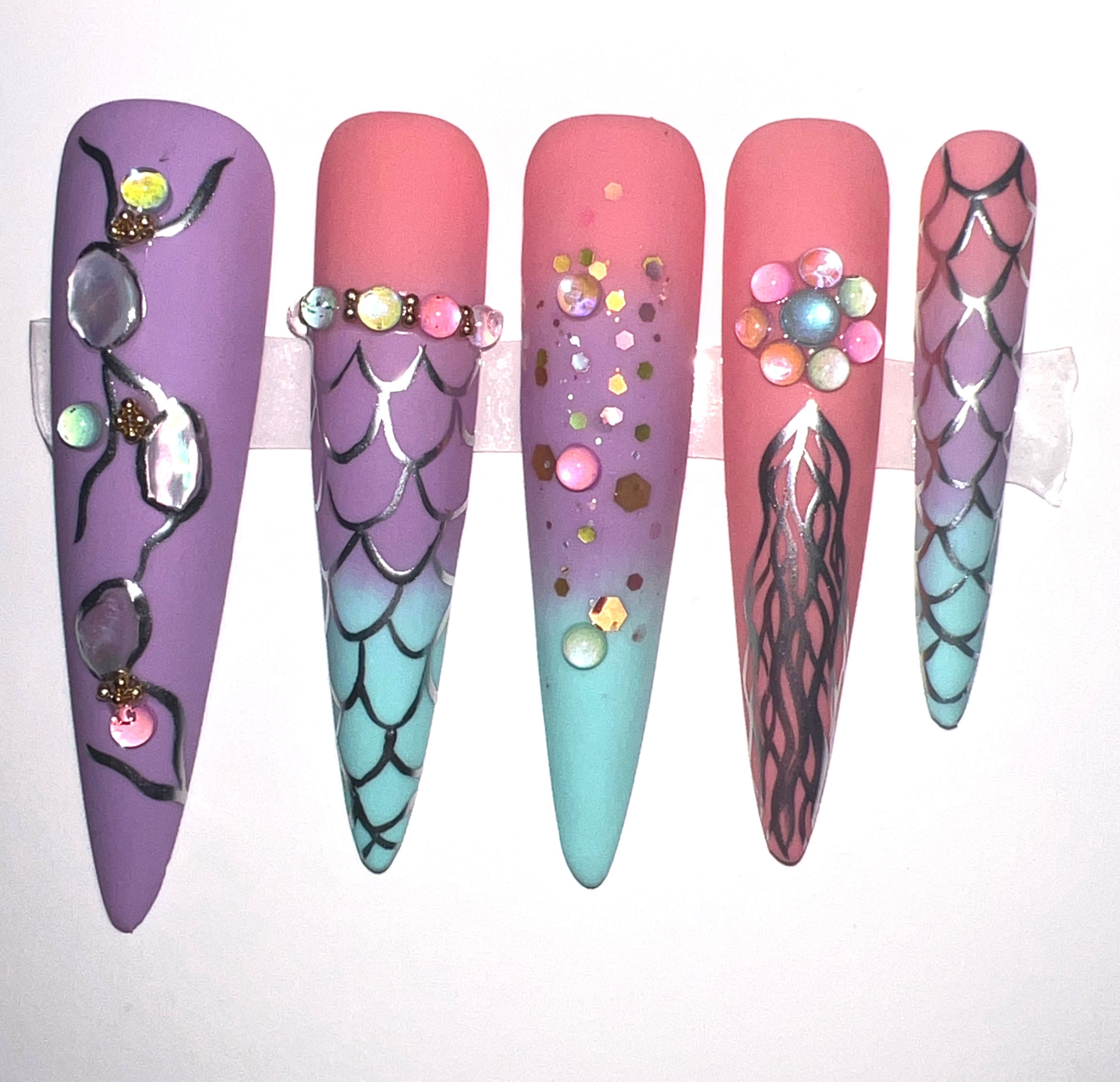 XX-Long, Stiletto Style Handmade Press On Nails – Size: Large 