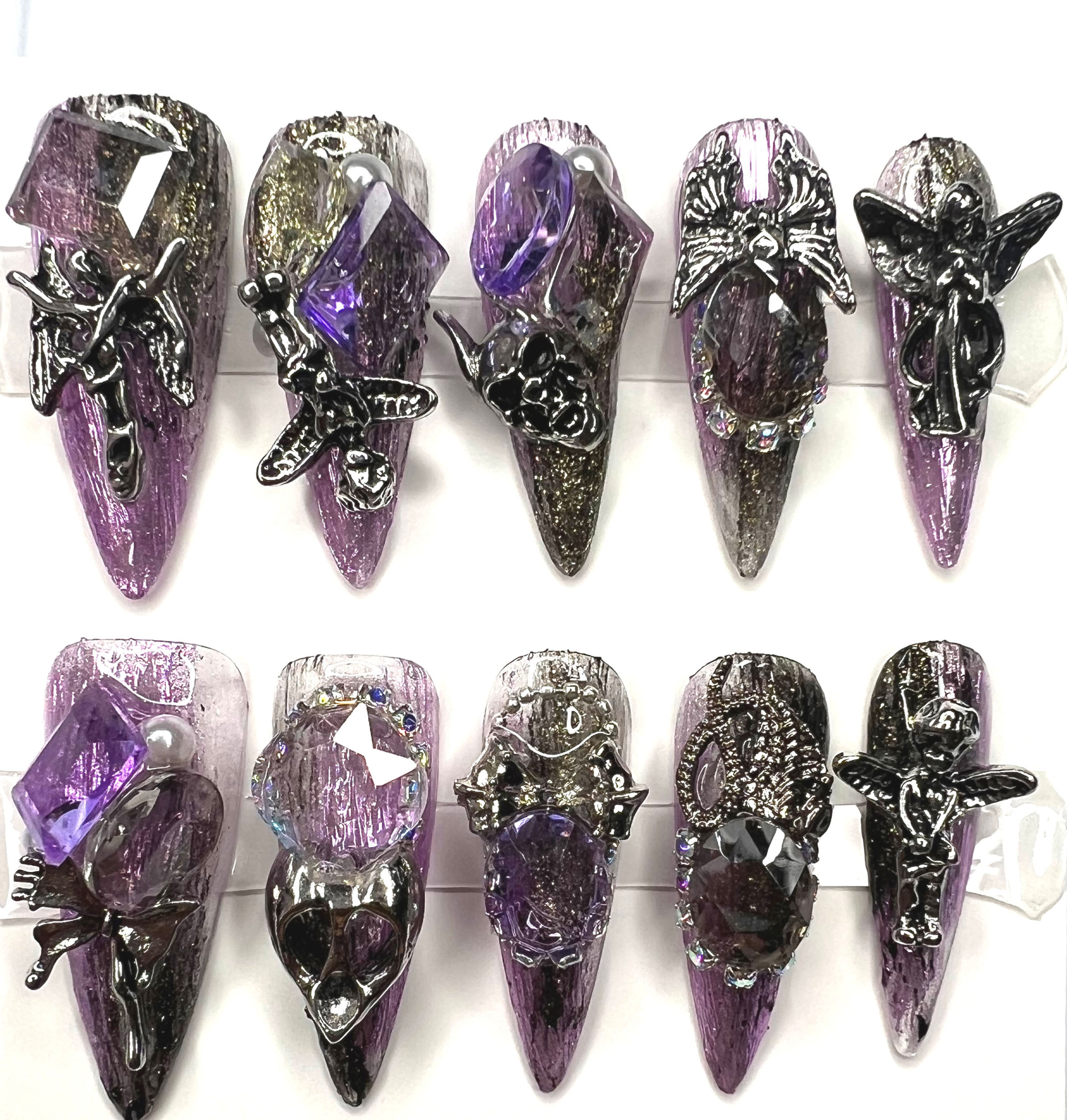 Long, Stiletto Gothic Style Handmade Luxury Press-On Nails – Size: Large 