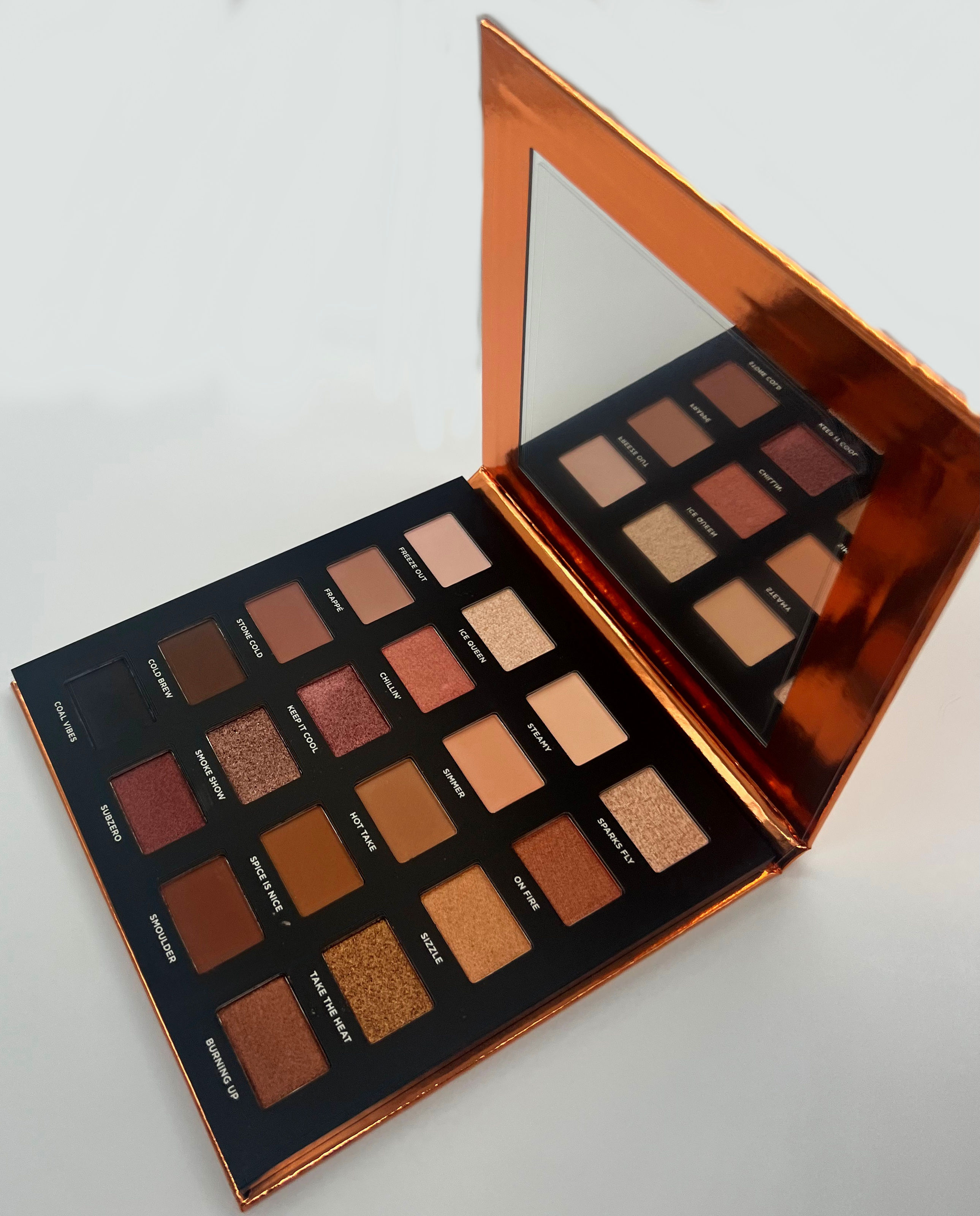 Iconic London Hotting Up Eyeshadow Palette 