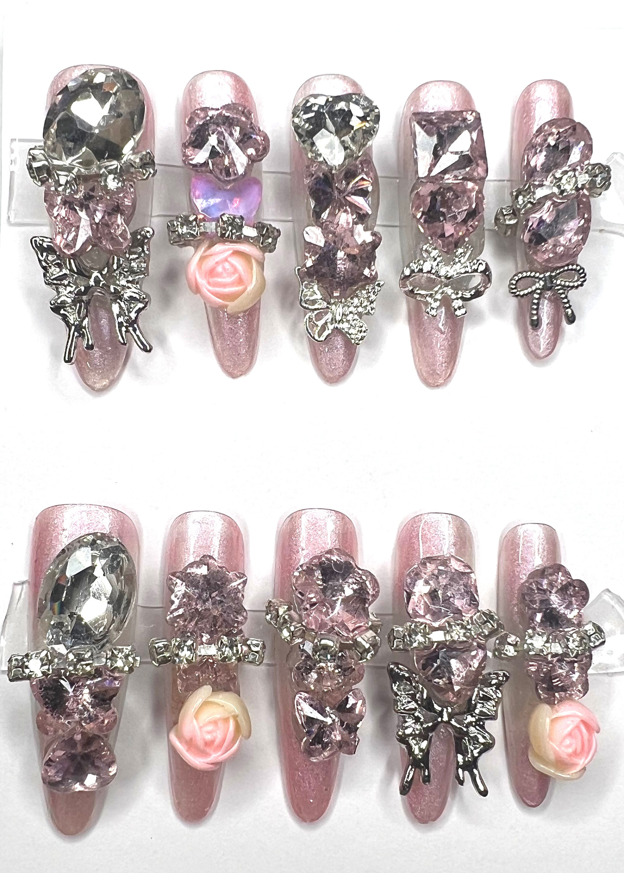 X-Long, Stiletto Style Handmade Luxury Press-On Nails – Size: Medium.