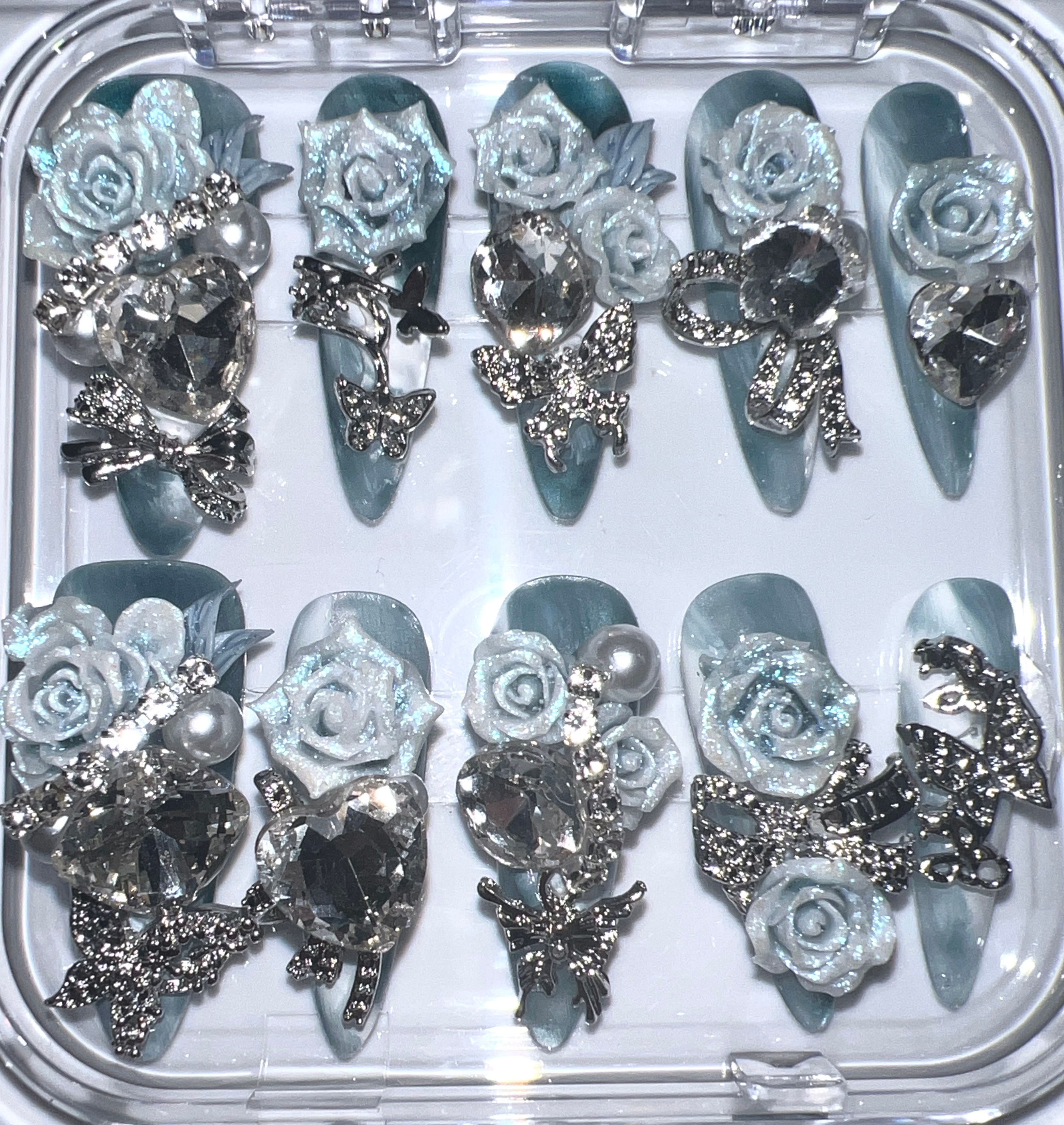 Long, Stiletto Style Handmade Luxury Press-On Nails – Size: Medium.