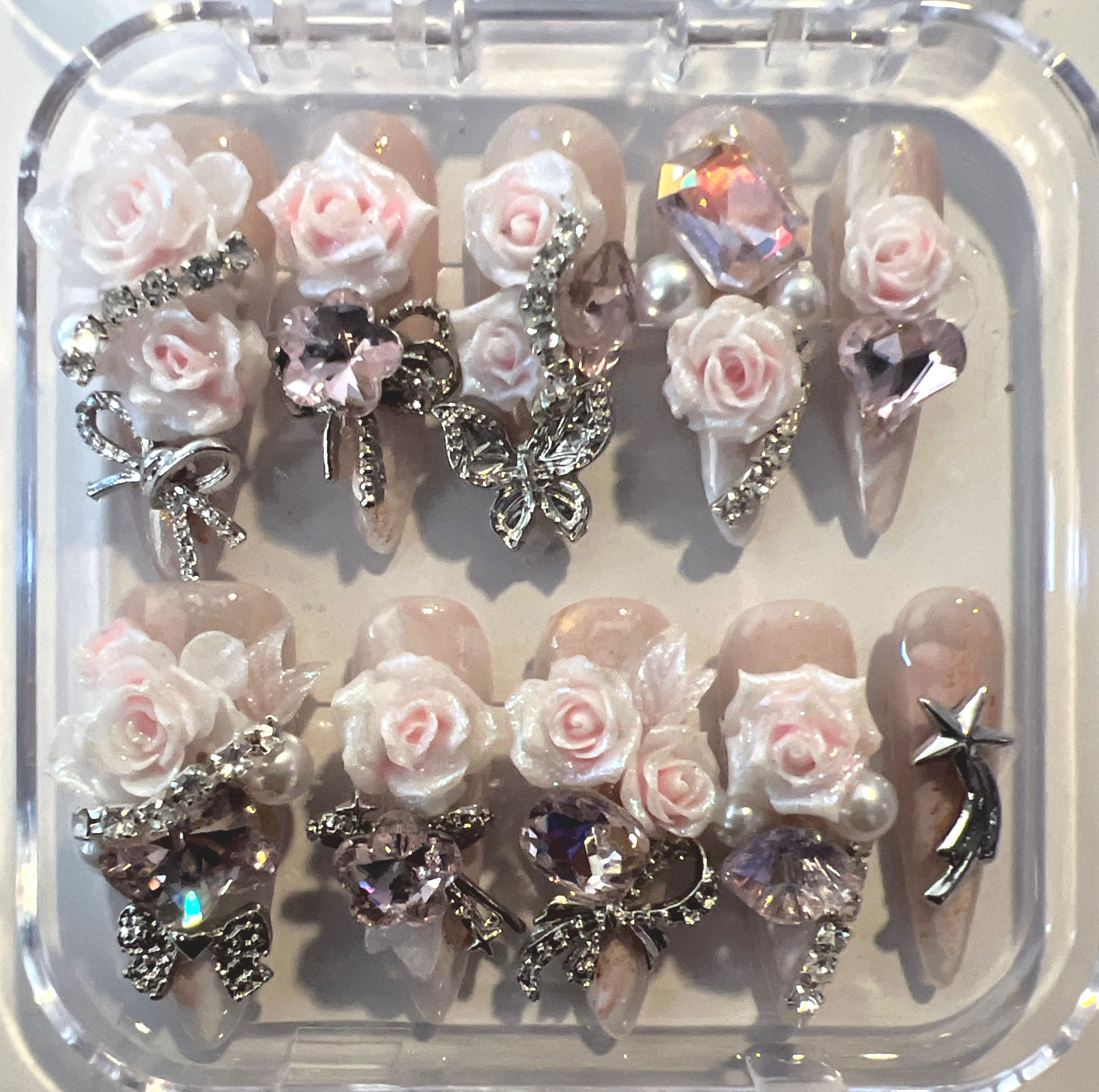 Long, Stiletto Style Handmade Luxury Press-On Nails – Size: Medium.