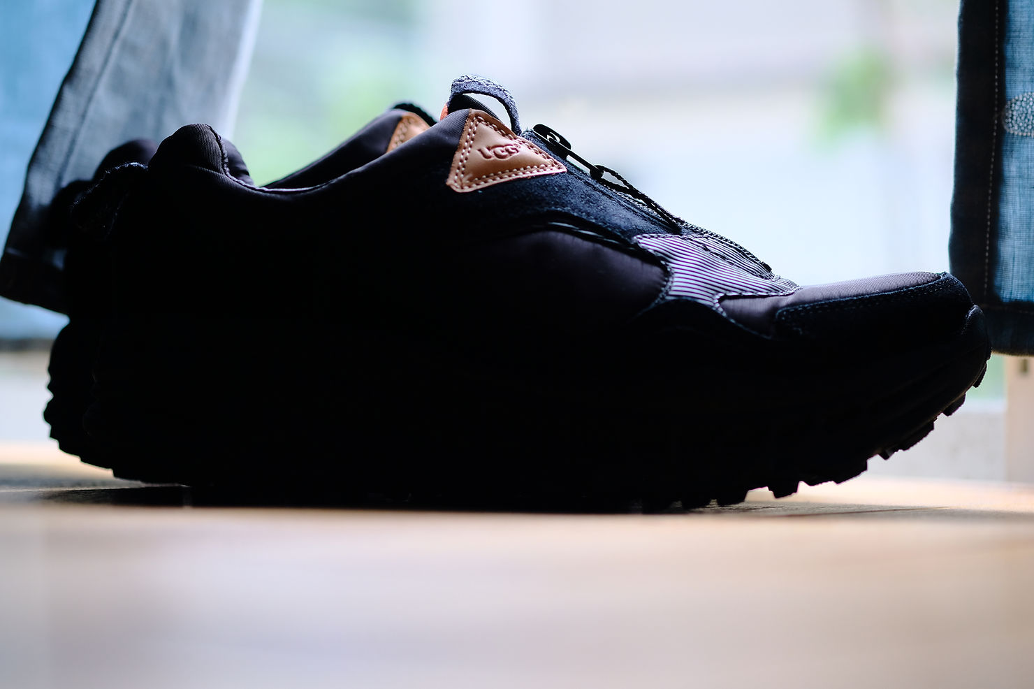 靴 UGG 805 X MLT BLACK UGG 805 X MLT BLACK（アグ 805 X MLT-ブラック） | atmos