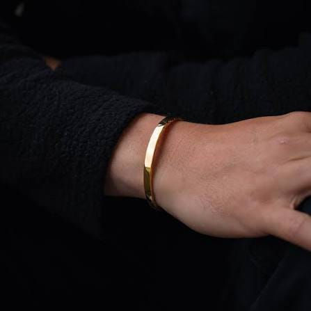 Thumbnail: Minimalist gold cuff