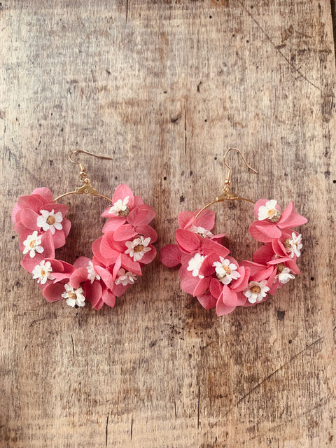 boucles d'oreilles hortensia Fuchsia champêtre chic