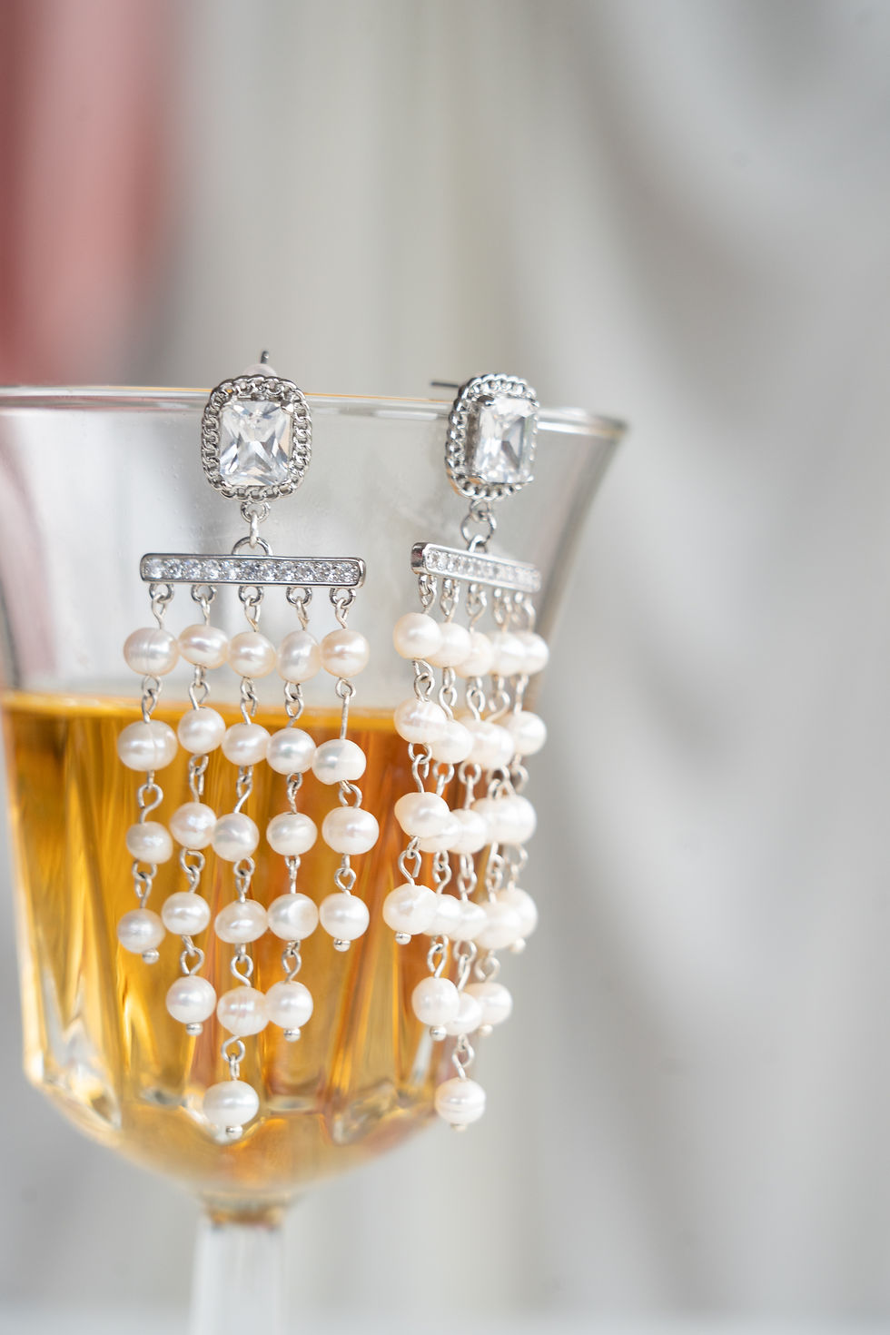 boucles d'oreilles mariée cascade en perles d'eau douce argent et cristaux