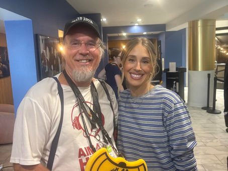 Hanging out w/Lisa Gilroy