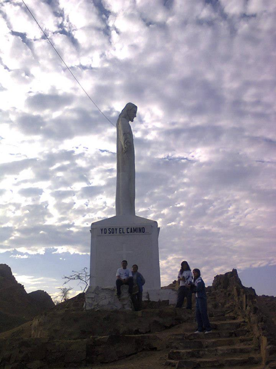 CRISTO DEL VIA CRUCIS DEL CERRO CHEPEN.png