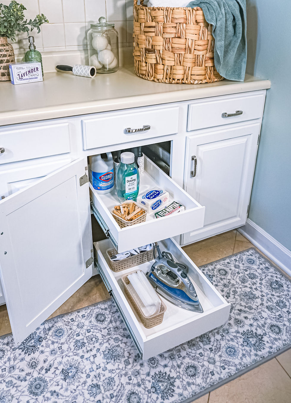 White Slide-Out Shelf with Soft Closing Rails