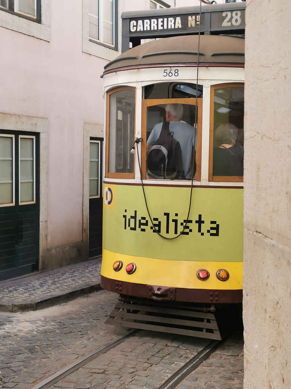 Tram in Lissabon