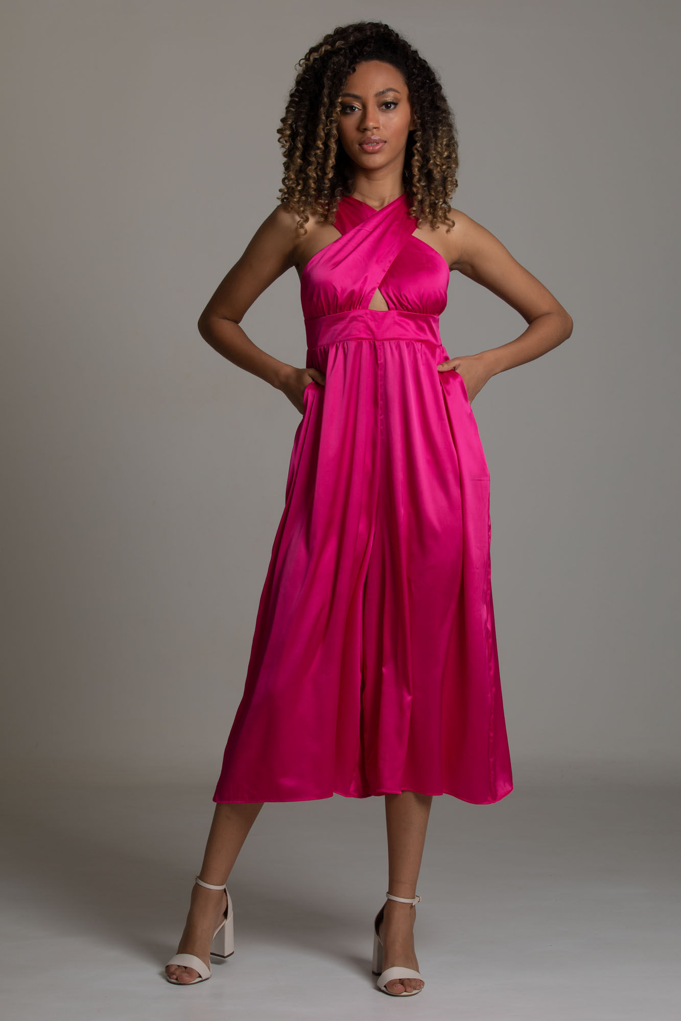 Pantacourt Cruzado Cetim