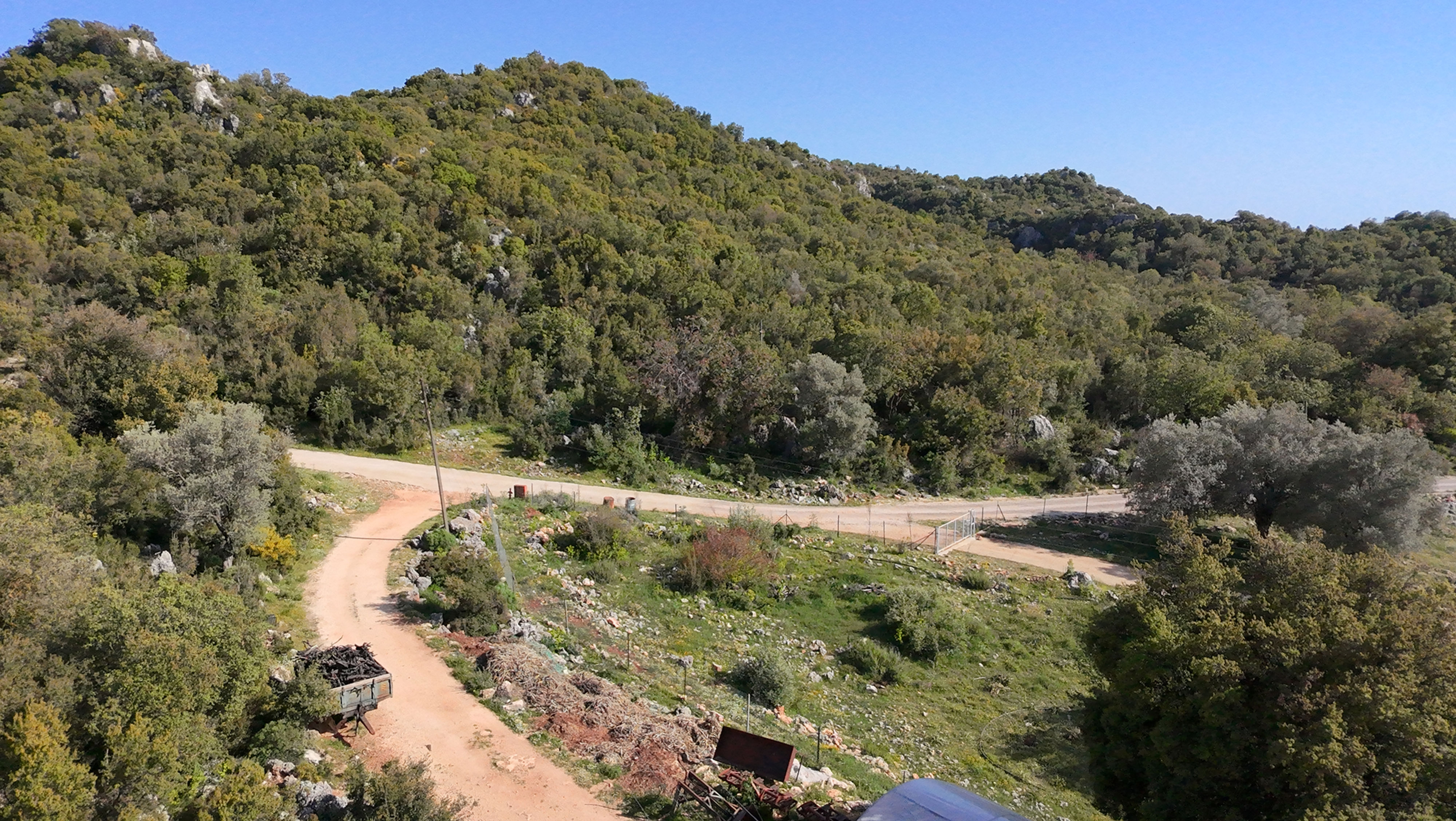 ANTALYA DEMRE KAPAKLI SATILIK 910 m2 KÖŞE ARAZİ