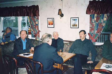 F1000024.jpg