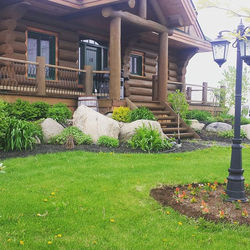 Vert Oasis • Entretien Paysager • Rive-Sud de Montréal_#paysagement #vertoasis #platesbandes #plateb