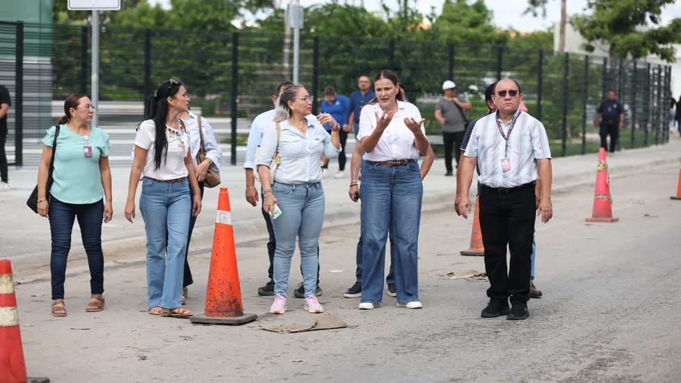 Cecilia Patrón Atiende a Trabajadores del O'horan: Activa Bacheo, Pozos e Iluminación