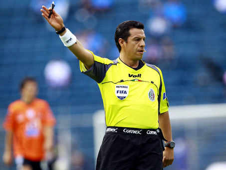 Armando Archundia queda al frente de la Comisión de Árbitros