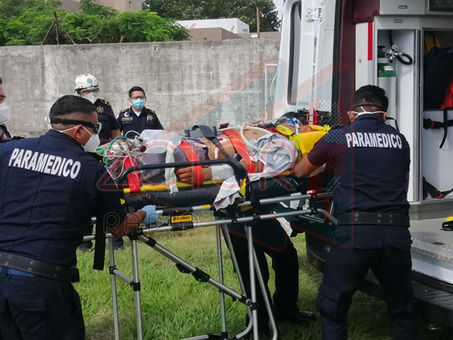 Herido de gravedad es trasladado por vía aérea hacia Mérida