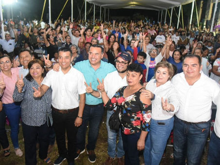 Los trabajadores yucatecos merecen ganar más: Renán Barrera
