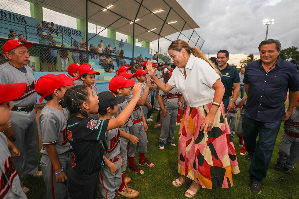 Mérida Enchula 432 Espacios Deportivos con Iluminación LED