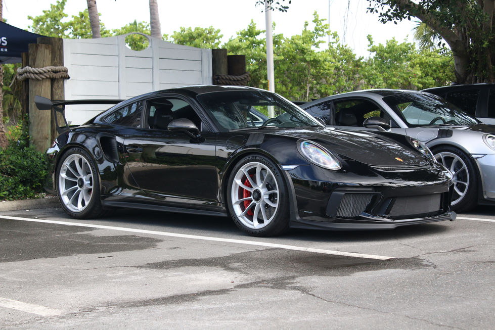 Black Porsche GT3