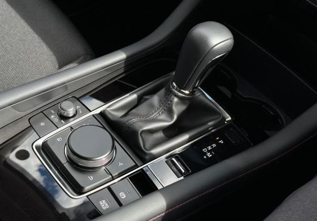 Thumbnail: 2021 Mazda 3 EX Salon