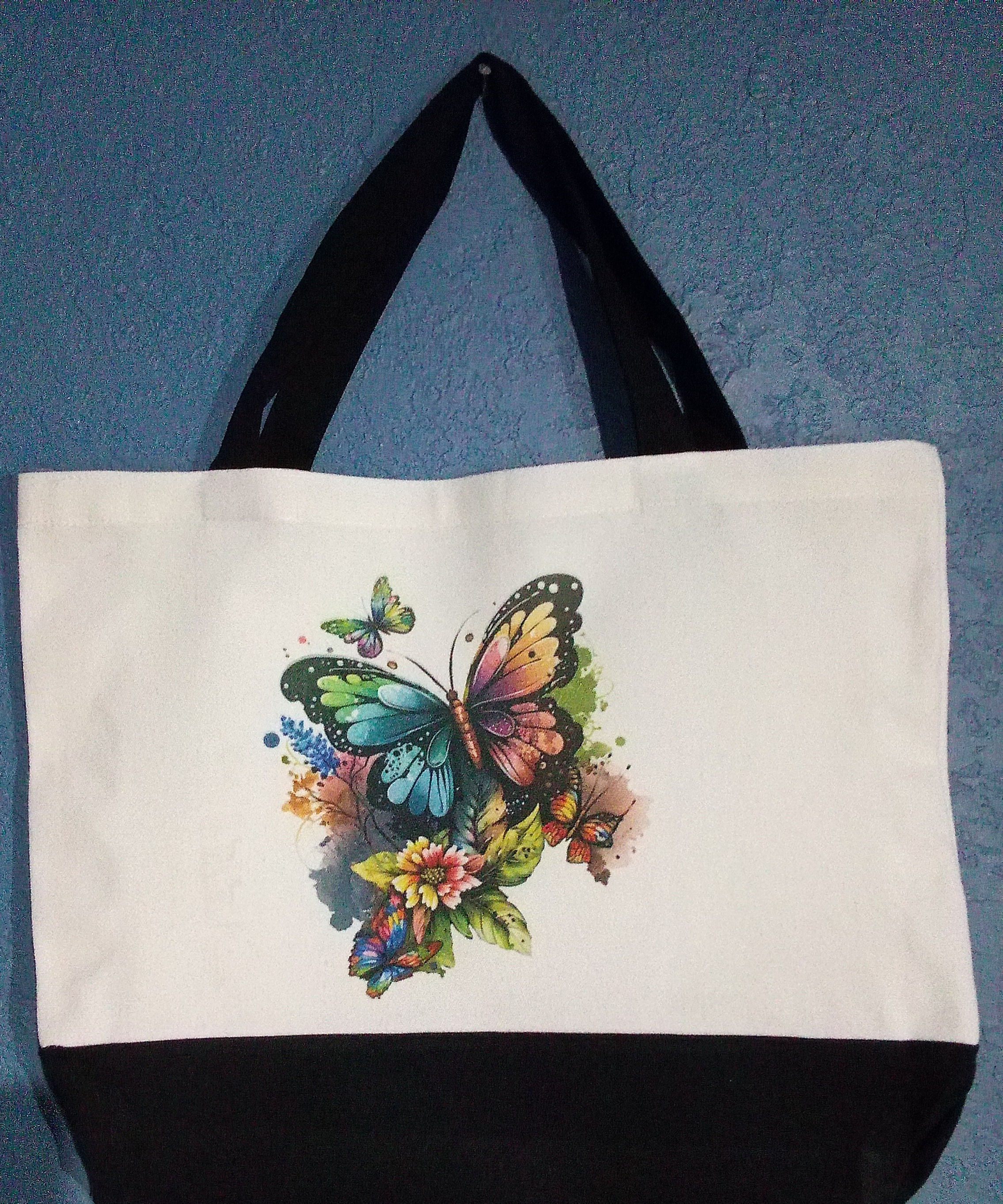 #258  Butterflies Tote Bag 