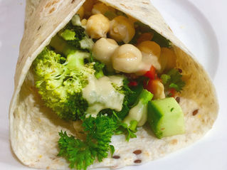 10min Creamy Chickpea Wrap